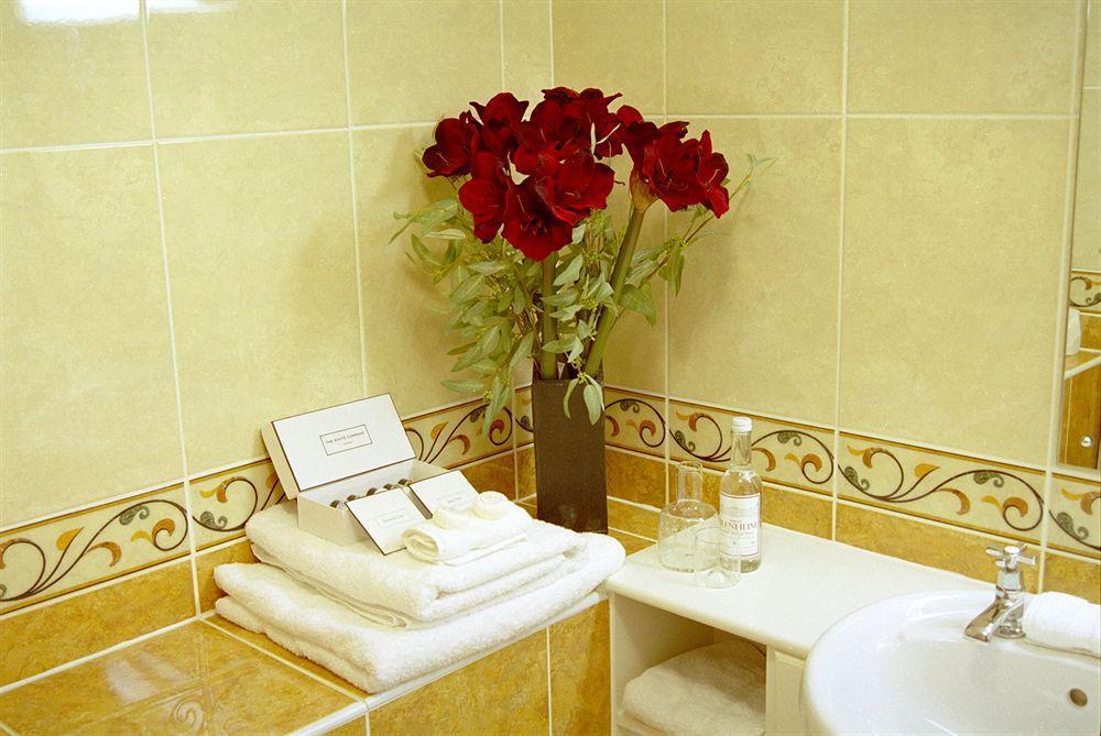 The Double Red Duke, Cotswolds