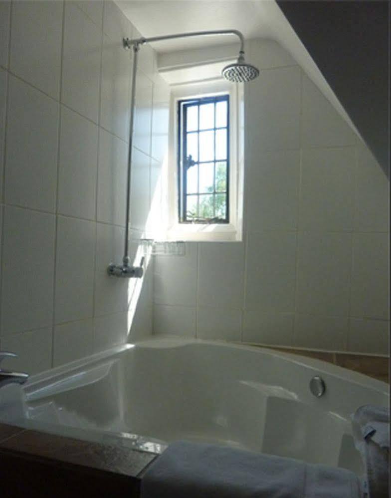Hotel The Double Red Duke, Cotswolds